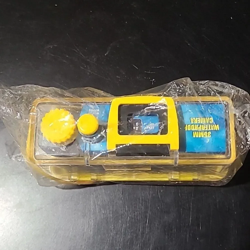 Snap Sights Underwater Film Camera, Waterproof to 45ft - 35mm